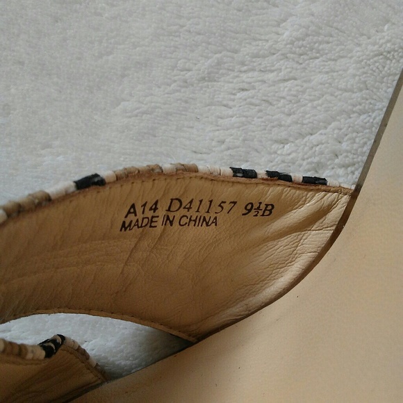 Cole Haan sandals - Picture 7 of 8