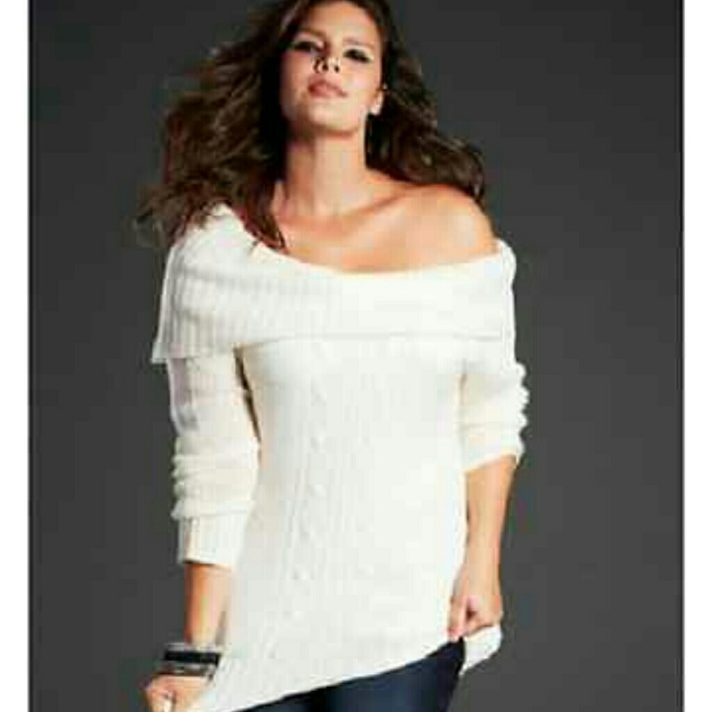 OFF THE SHOULDER TOP (SOLD)