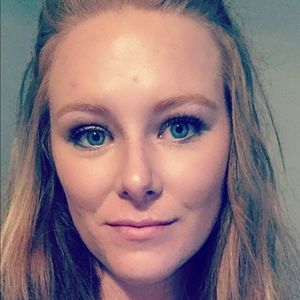 Meet your Posher, Cortney
