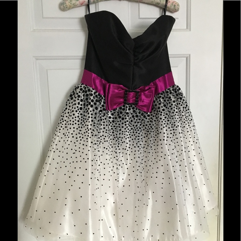 Jessica McClintock Strapless Cocktail Dress