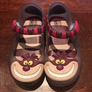 Mini Melissa Cheshire Cats size 10