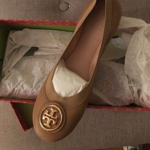Tory Burch Caroline 2 Ballet color sand