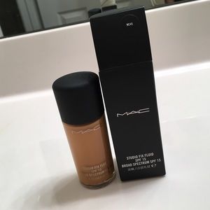 MAC Cosmetics : Studio Fix Fluid NC45