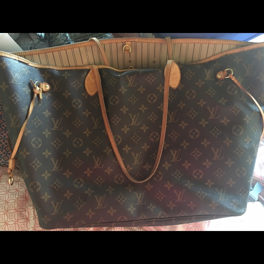 perfect for an LV lover who is crafty!