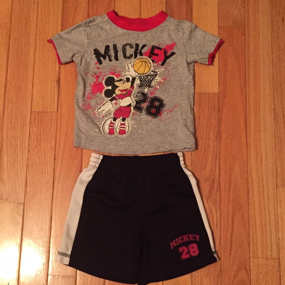 Disney Mickey matching short & T set