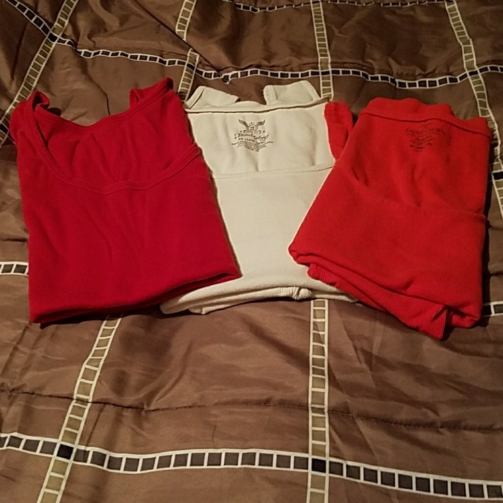 Bundle of 3 tank tops