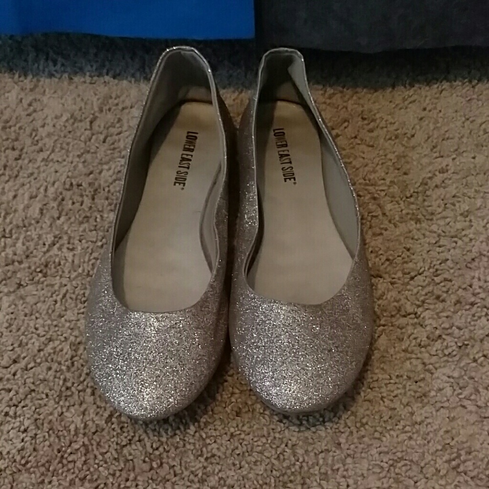 Champagne sparkle women's size 9 flats