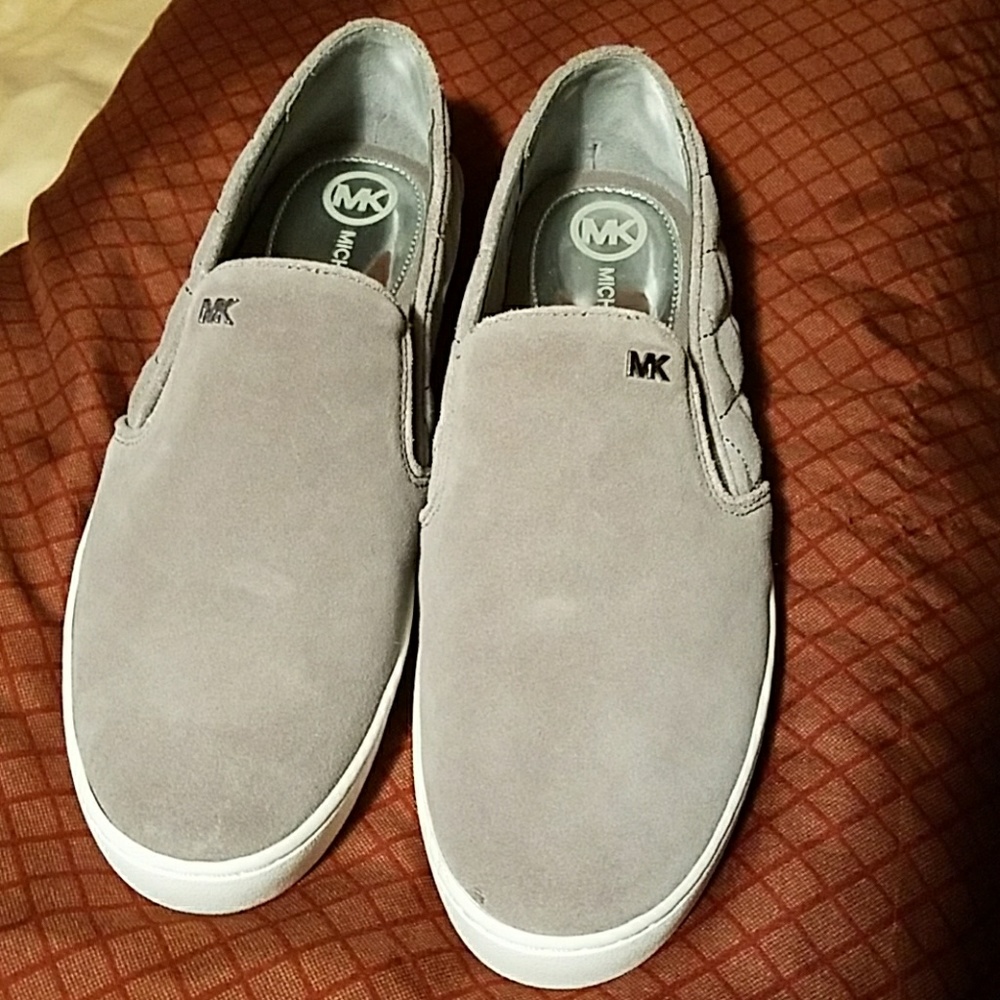Michael kors grey suede slide on shoes size 9