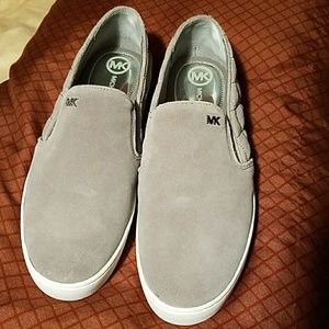 Michael kors grey suede slide on shoes size 9