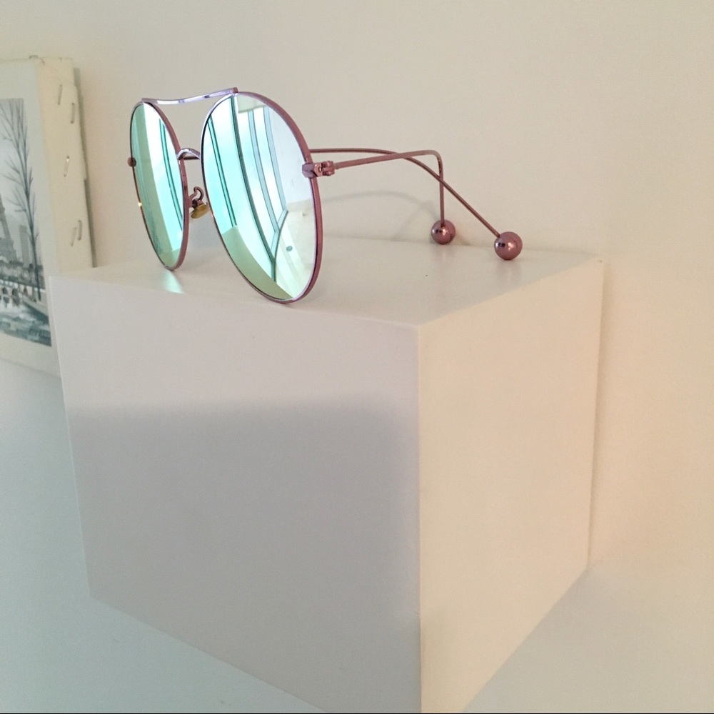 💝*Last 1🌸AVIATOR MIRRORED SUNNIES - Picture 2 of 4