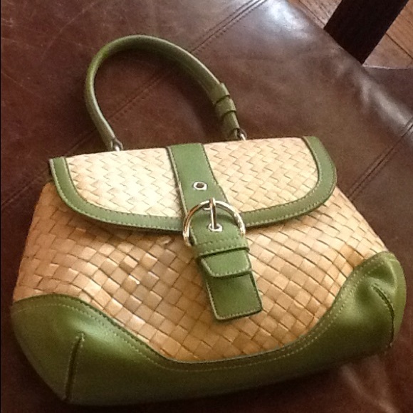New York & Company Handbags - NWOT🎉 straw and vegan lime satchel cream bag