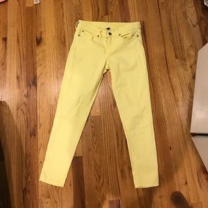 Gap size 8 yellow colored jeans