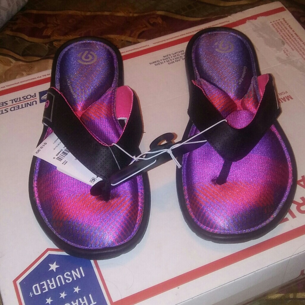 SOLD!!Champion flops