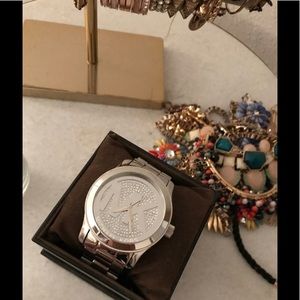 Michael Kors- Runway Twist watch