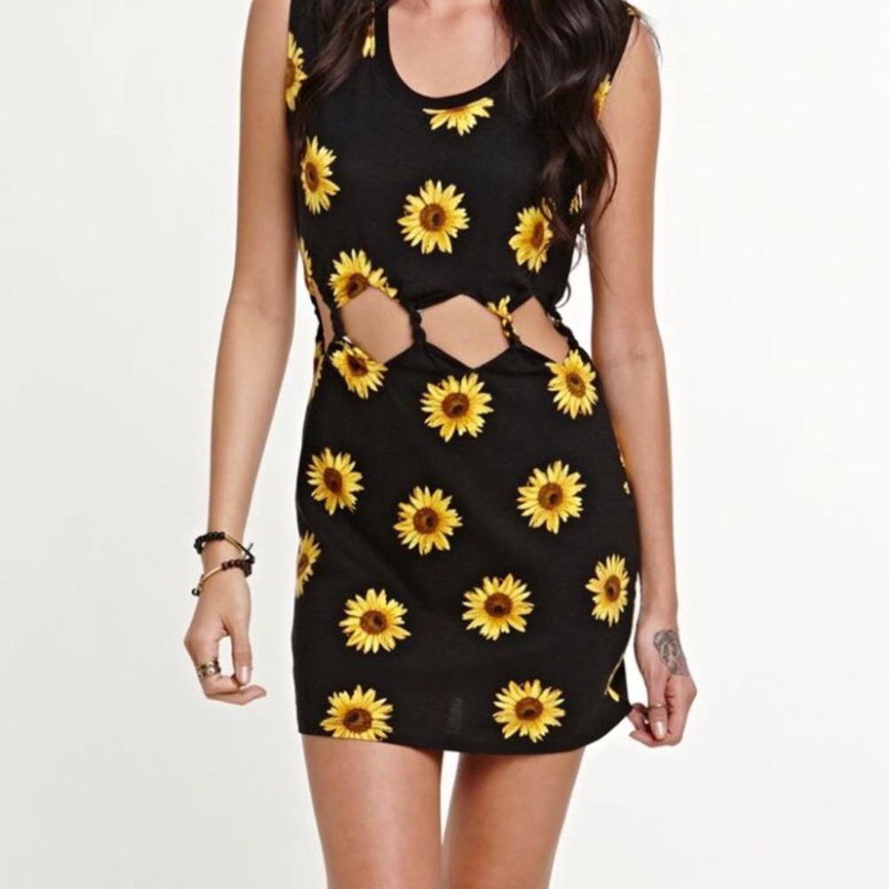 Kendall& Kylie Sunflower dress NEW