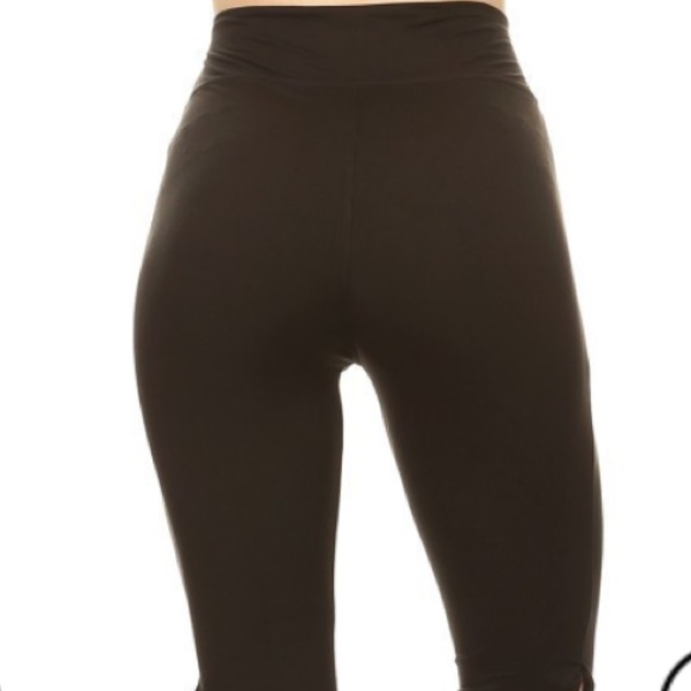 💕Host pick! 💕So Soft Crop lace up detail legging - Picture 3 of 4