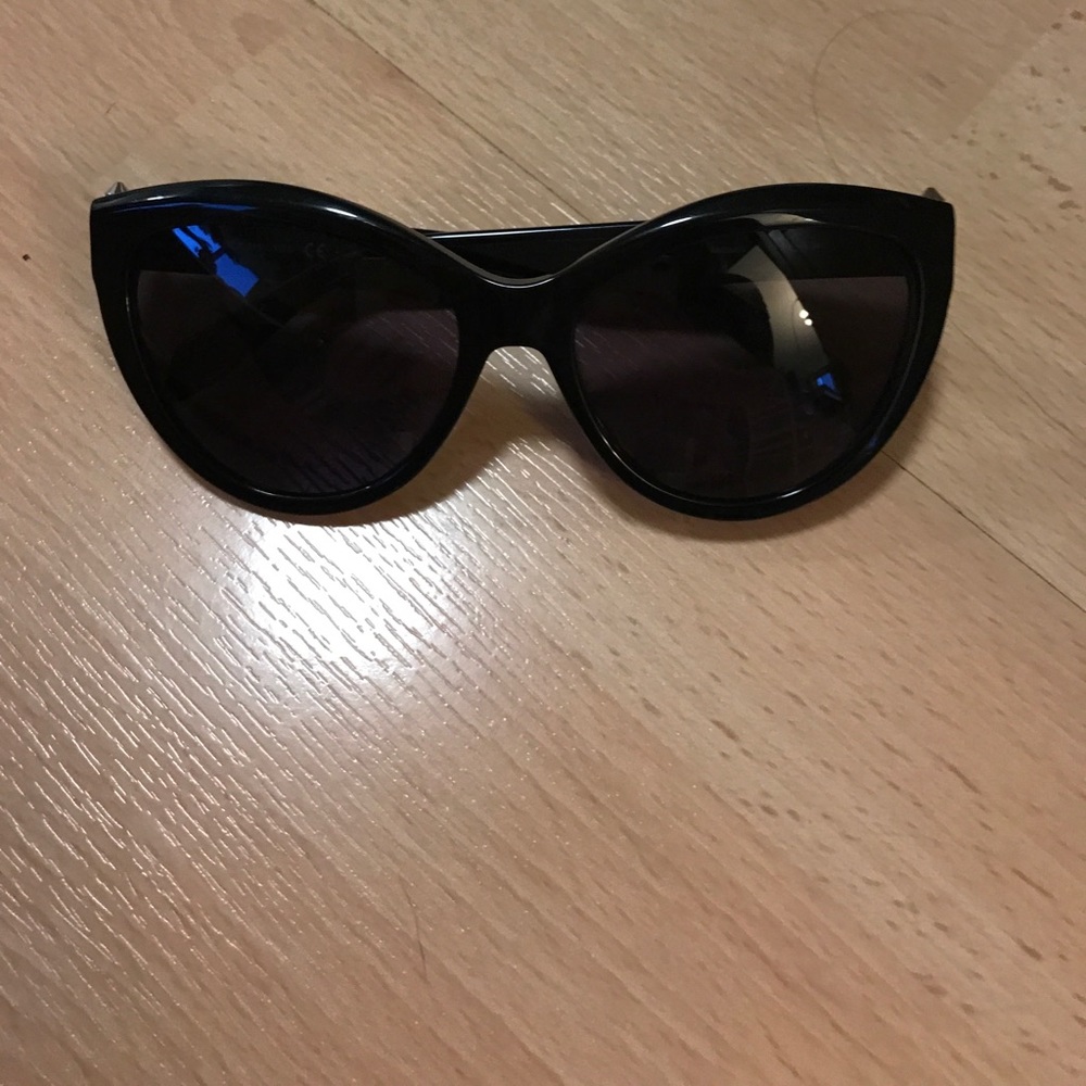 Authentic Alexander MQueen sunglasses
