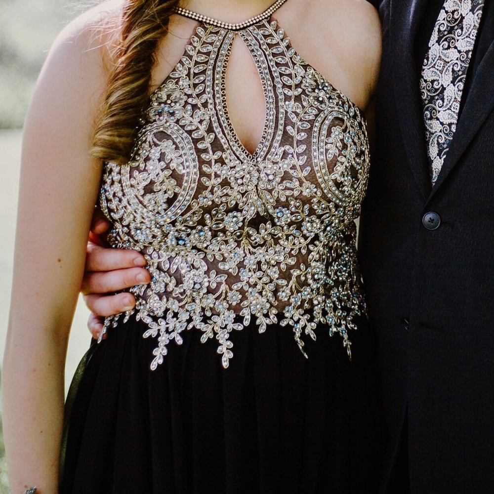 Prom dress - Picture 5 of 7