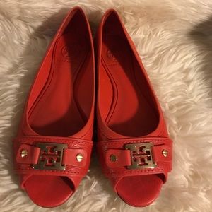 Tory Burch size 7 1/2 peep toe shoe
