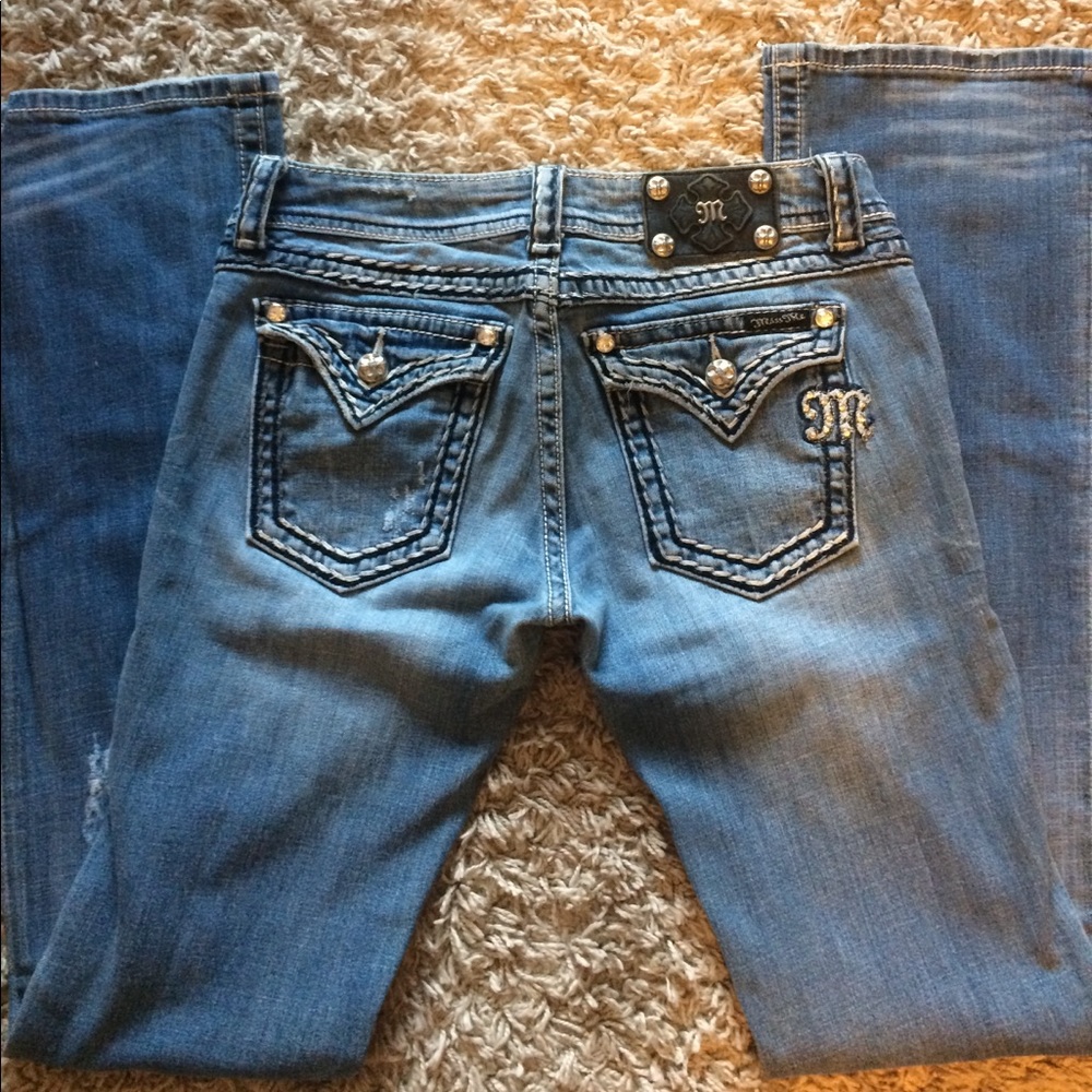 Jeans - Picture 2 of 3