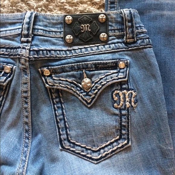 Jeans - Picture 3 of 3