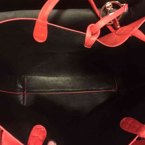 SOLD orange bag with pouch - Picture 2 of 3