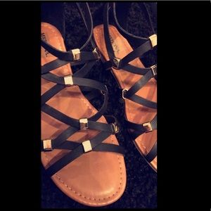 Black  sandals with good detailing!