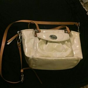 Off White *Authentic ** Coach Bag