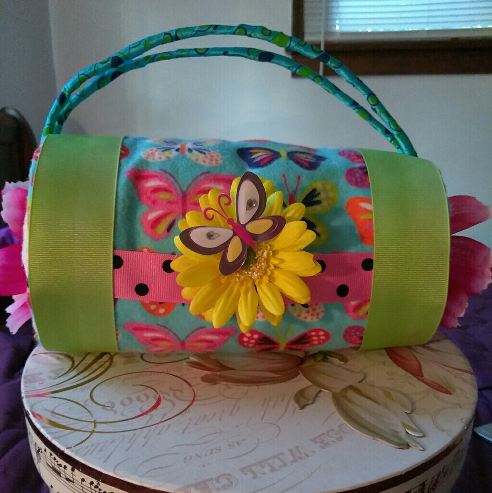 Diaper purse price is firm but will trade