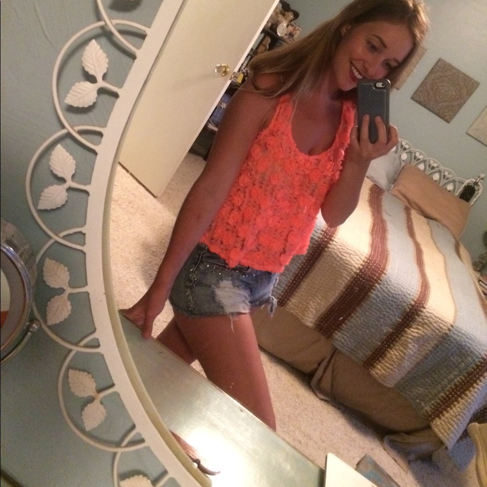 Neon pink flower top - Picture 2 of 4