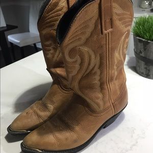 Cowboy boots 6