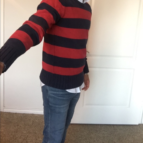 American Eagle Sweater - Picture 2 of 3