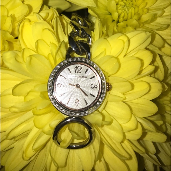 BCBG watch! - Picture 2 of 6