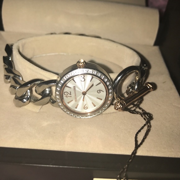 BCBG watch! - Picture 4 of 6