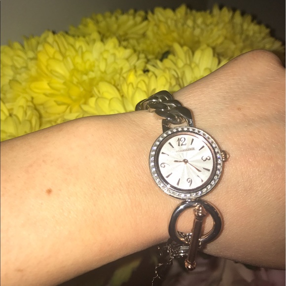 BCBG watch! - Picture 3 of 6