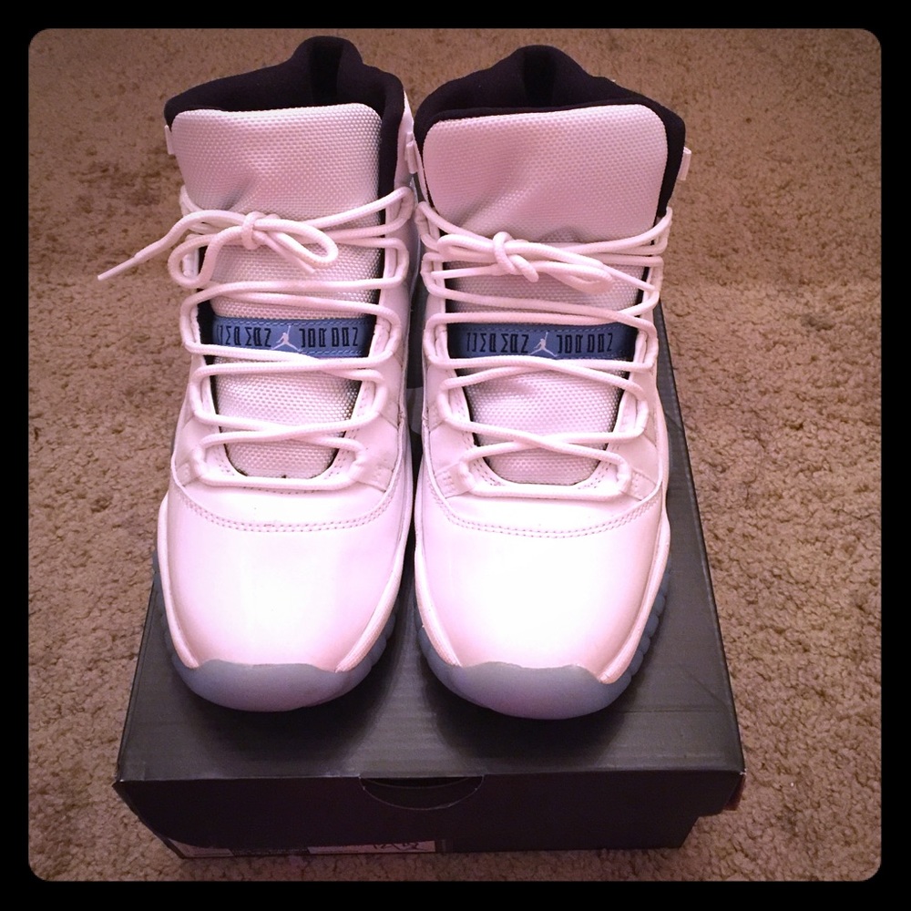 Jordan 11's Legend Blue
