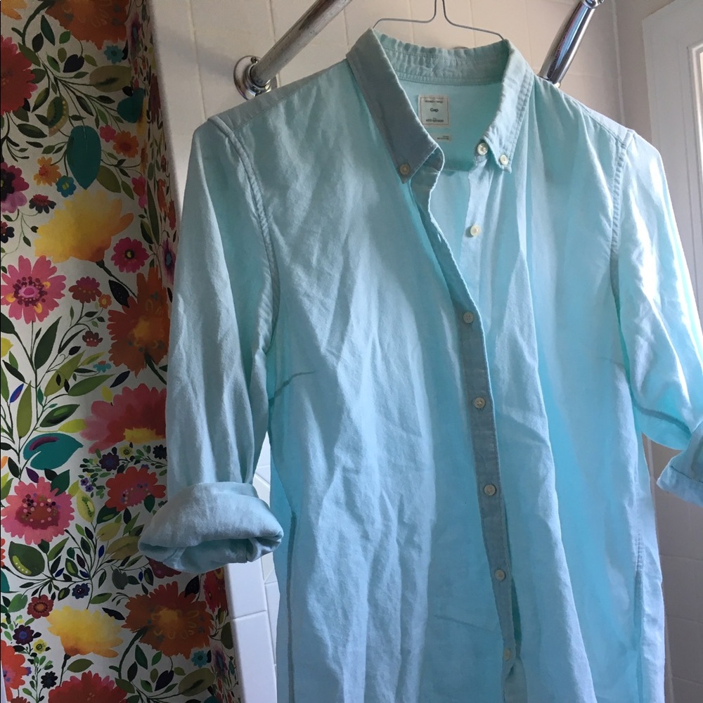 Gap "The fitted boyfriend" collar shirt
