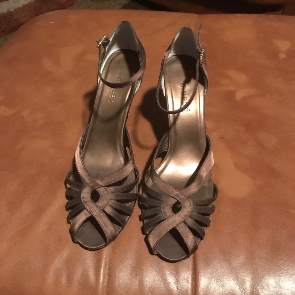 Indeed sandals