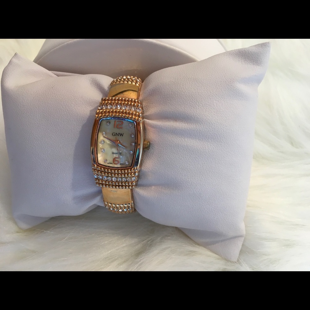 GNW Quartz watch