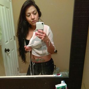 Meet your Posher, Vee