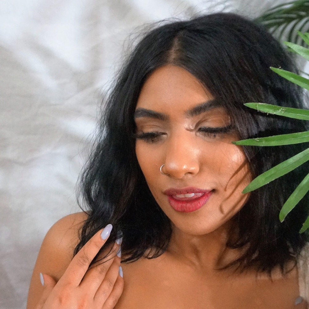 Meet your Posher, Alina