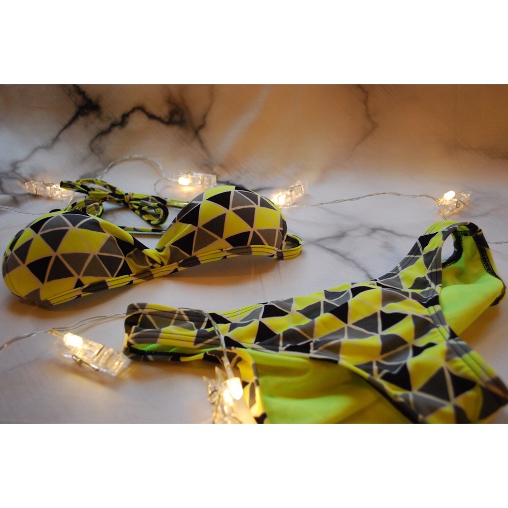 TRIANGLE YELLOW & BLACK BIKINI
