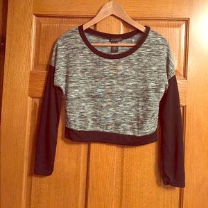 Black & Grey long sleeve crop top