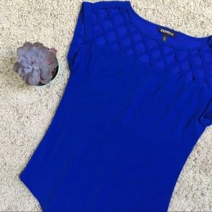 🆕 Express vibrant blue short sleeve top