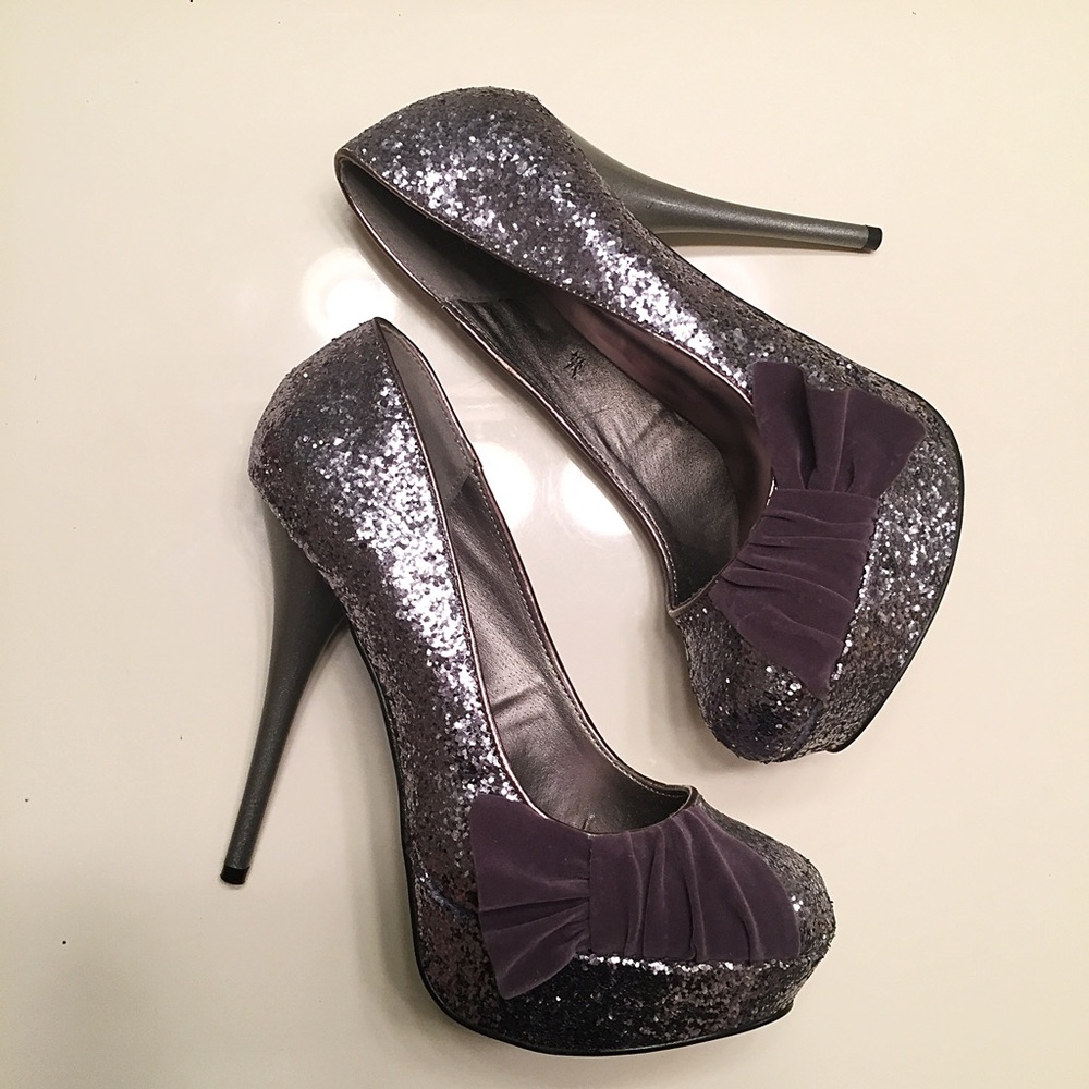 NEW silver glitter and velvet stiletto pumps