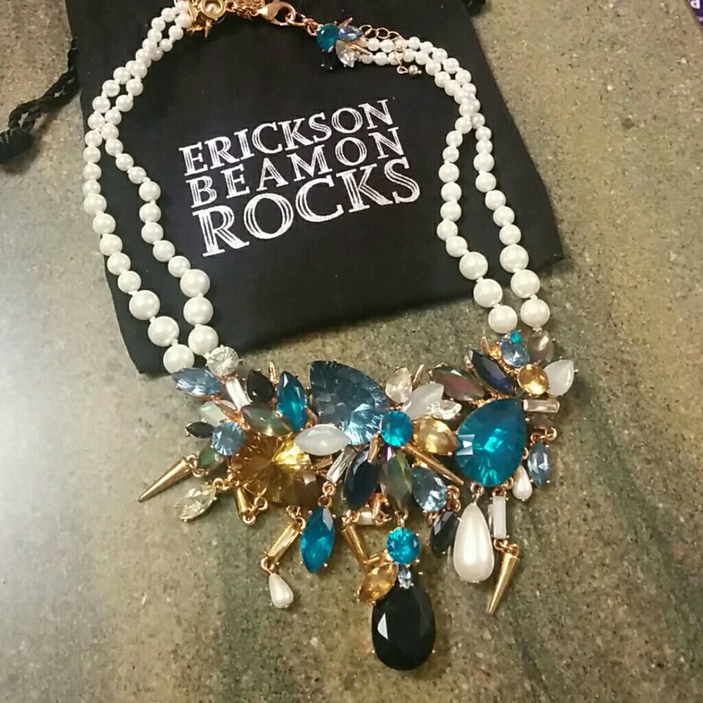 🆕Erickson Beamon Rocks necklace