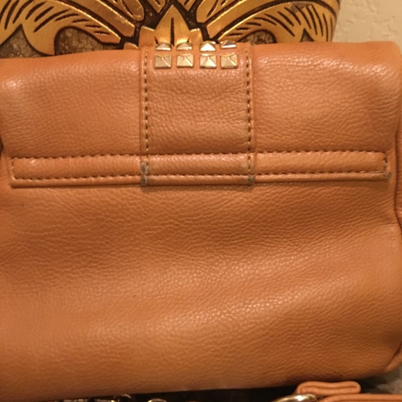 ***SOLD***Tan Mini Purse - Picture 3 of 7