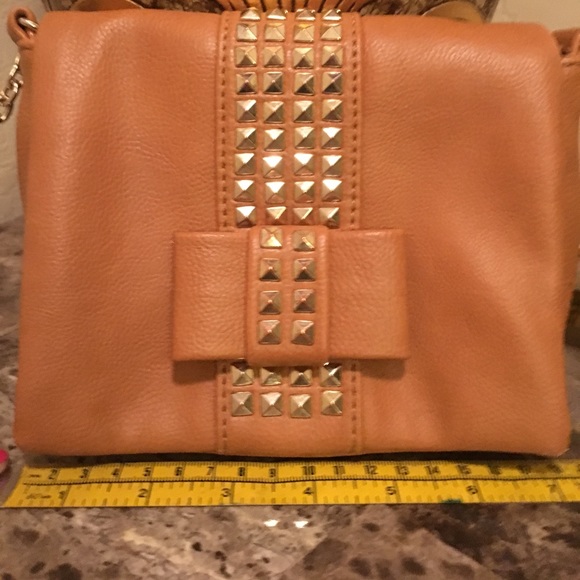 ***SOLD***Tan Mini Purse - Picture 6 of 7