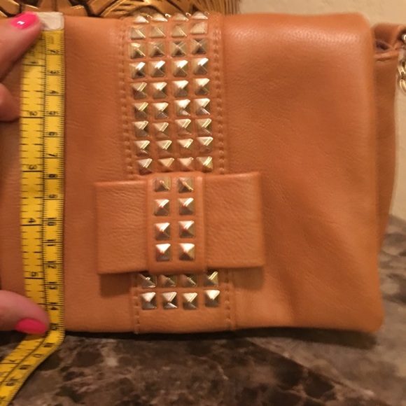 ***SOLD***Tan Mini Purse - Picture 7 of 7