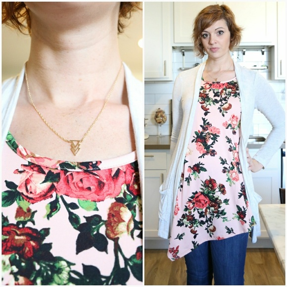 Sleeveless Floral Sharkbite Tank Tunic - Picture 4 of 7